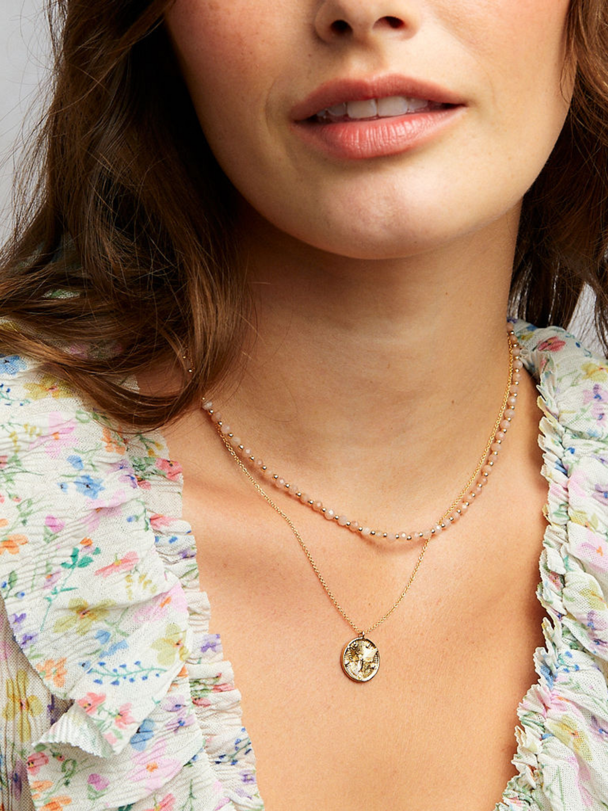Daphne Gold Pendant Necklace