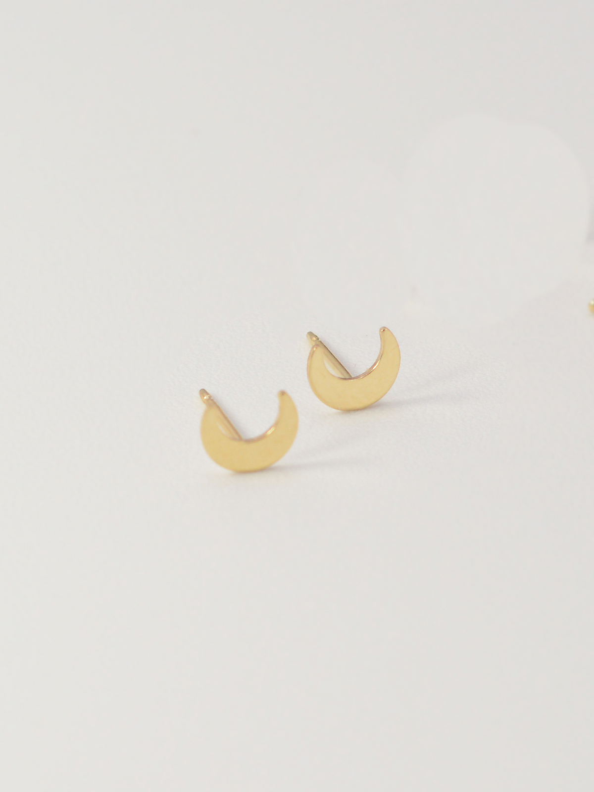 Shelly Moon Studs